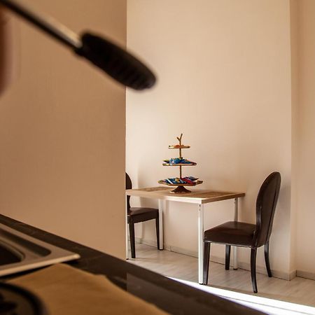 Airport Luxury Rooms Napoli Exterior foto