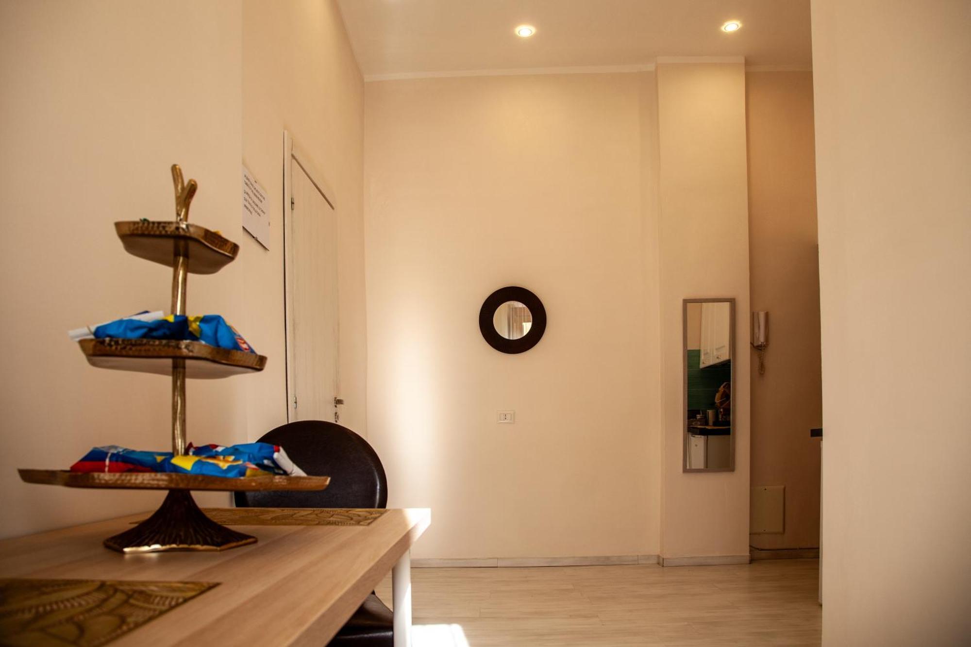 Airport Luxury Rooms Napoli Exterior foto