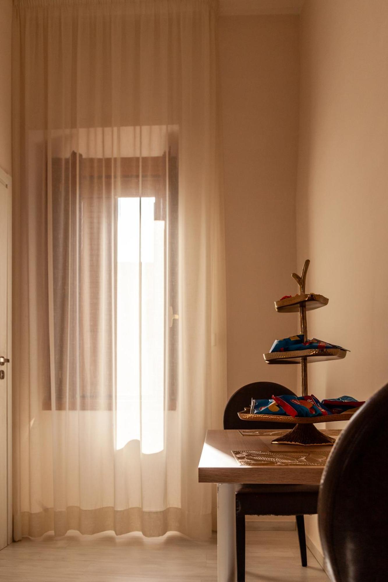 Airport Luxury Rooms Napoli Exterior foto