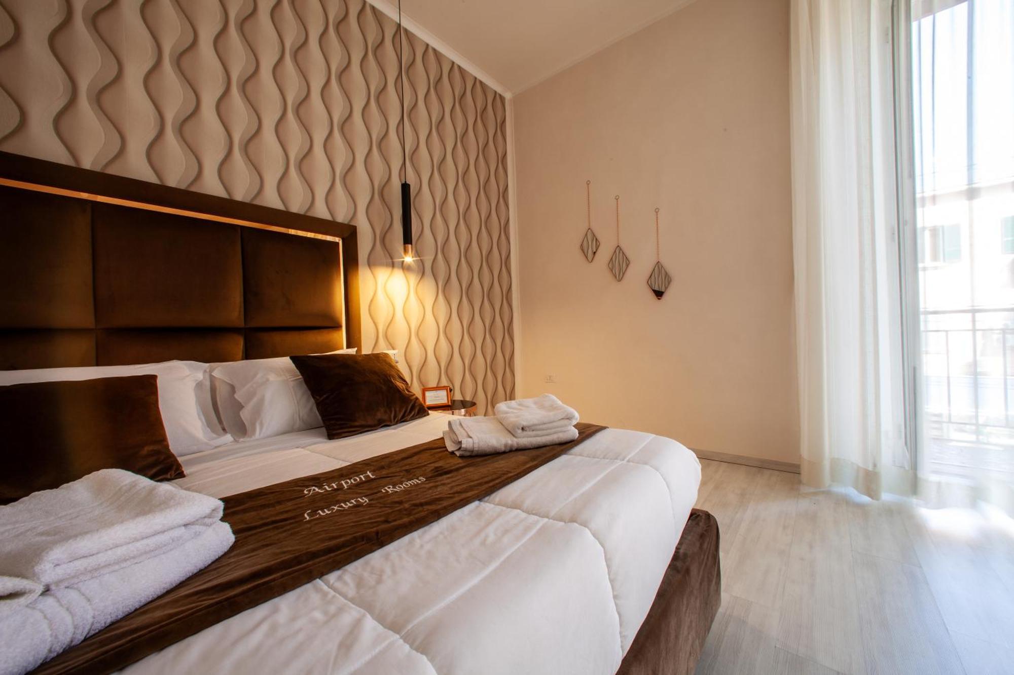 Airport Luxury Rooms Napoli Exterior foto